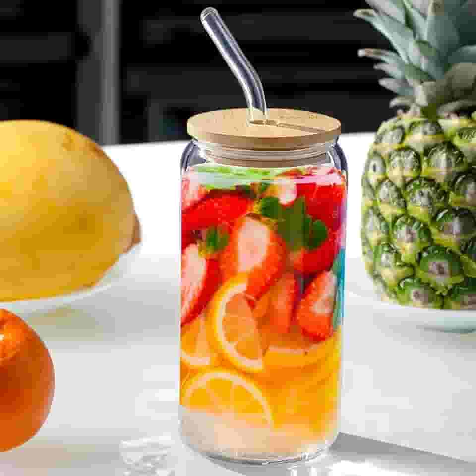 Copo de Vidro Borossilicato 550ml com Tampa de Bambu e Canudo de Vidro – Ecológico, Reutilizável, Hermético e Elegante para Bebidas Frias e Quentes