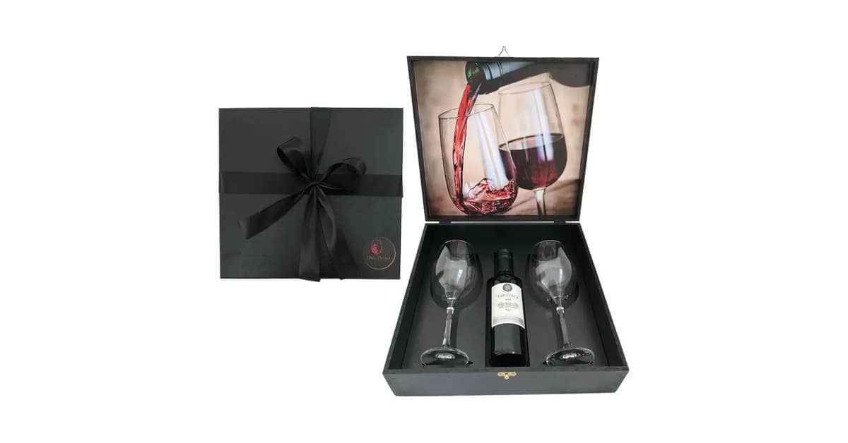Melhor Vinho para Presentear Uma Mulher: Guia de Sabores e Kits Exclusivos