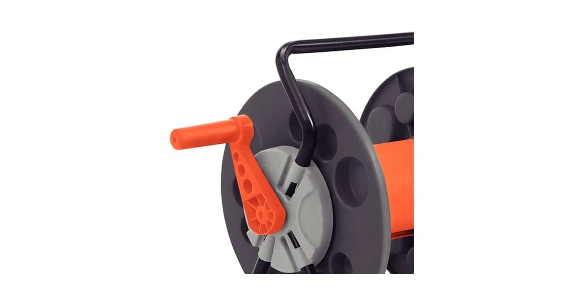 Qual Melhor Enrolador de Mangueira Para Cada Jardim