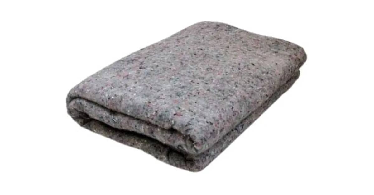 Qual Melhor Manta Para Se Cobrir Enquanto Lê? Fleece vs. Tricô