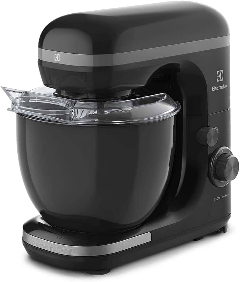 Electrolux Batedeira planetária potente capacidade 5L 750W 12 velocidades função pulsar massa pesada pes antiderrapante EKM30 preto 220v