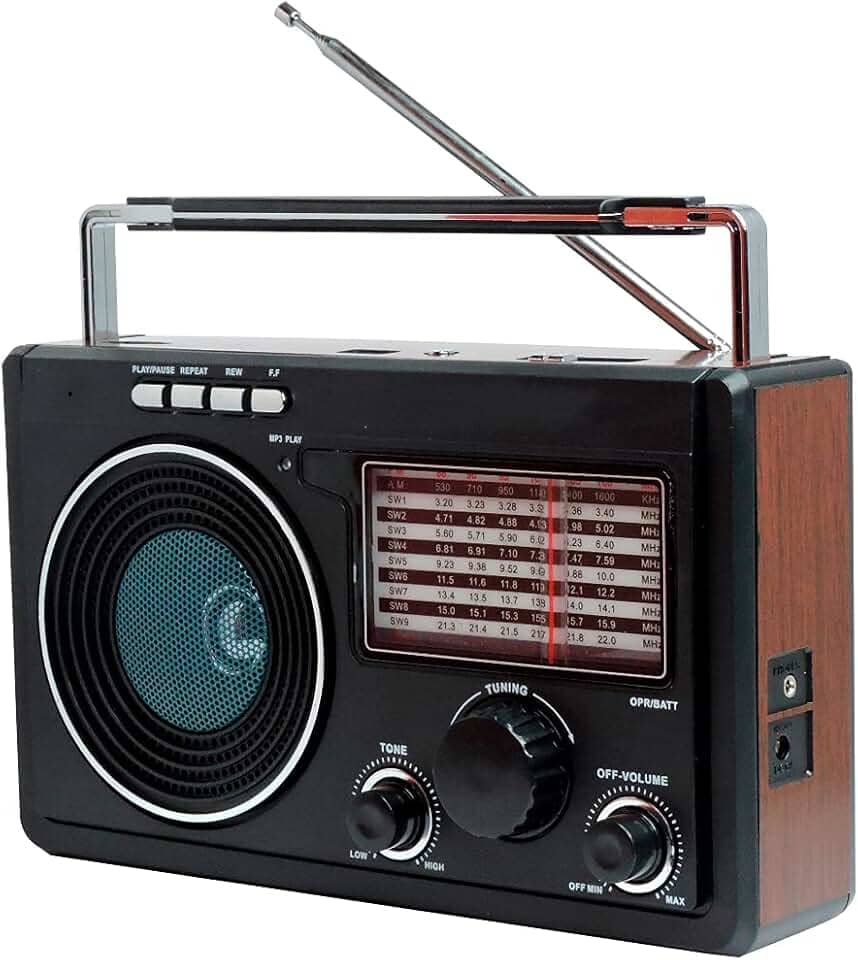 Rádio Recarregável Portátil AM/FM / USB/SD Livstar CNN 686