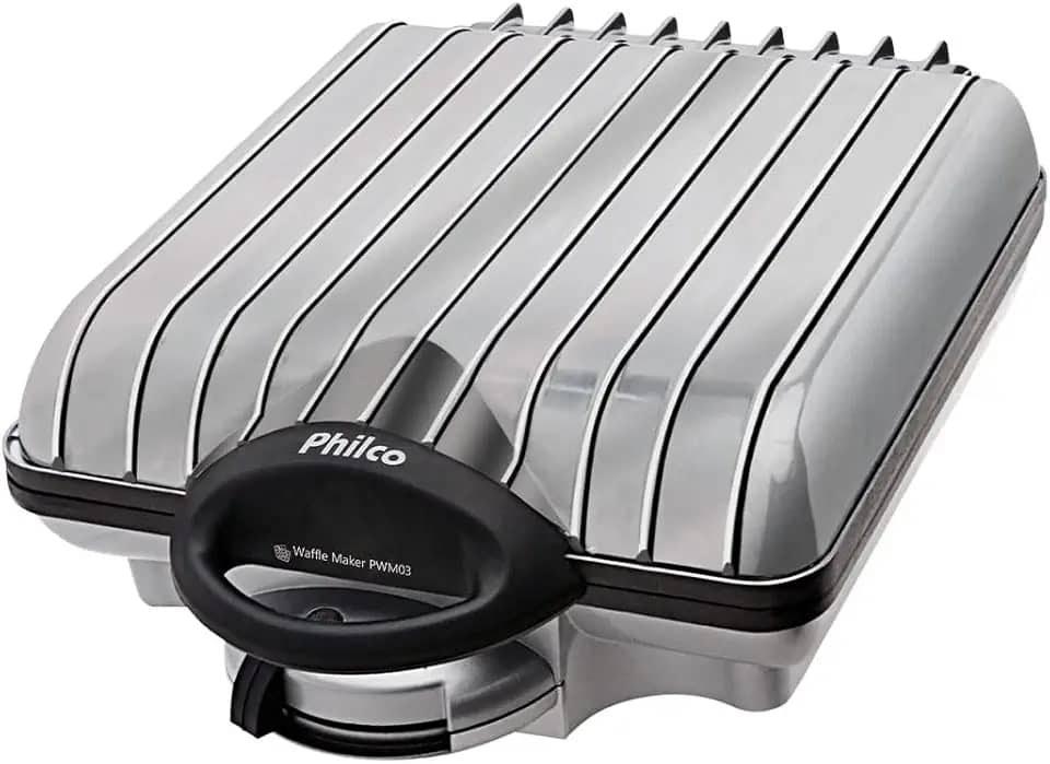 Waffle Maker Philco PWM03 4 Waffles Chapa Antiaderente 127V