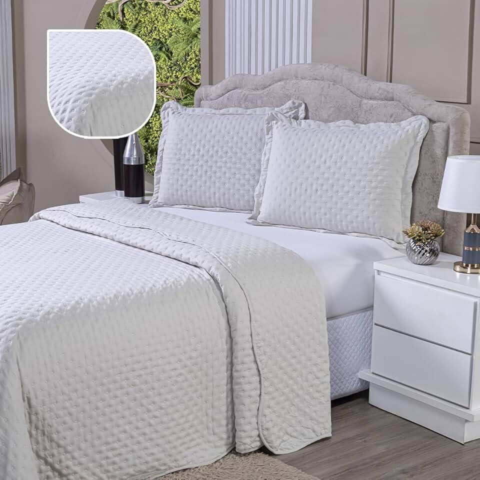 Cobre Leito Balle Dupla Face 400 Fios Kit com 3 Peças Casal Padrão, Queen e King Cores Lisas Tecido Piquet Toque Mácio Acompanha Colcha e 2 Porta Travesseiros (Palha, Casal Queen (240x260cm)