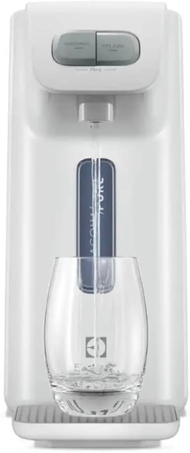Purificador Electrolux de Água Gelada Fria e Natural Elétrico Compacto Eletronico placa Electrolux Filtro refil 6 meses ou 3000l Bivolt Branco PE15B