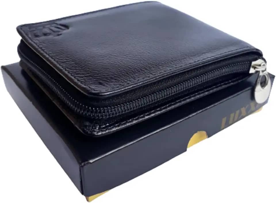 Carteira Masculina de Couro com Zíper Preta, Suporte para 6 Cartões e 6 Documentos, Tamanho 9 x 11,5 cm