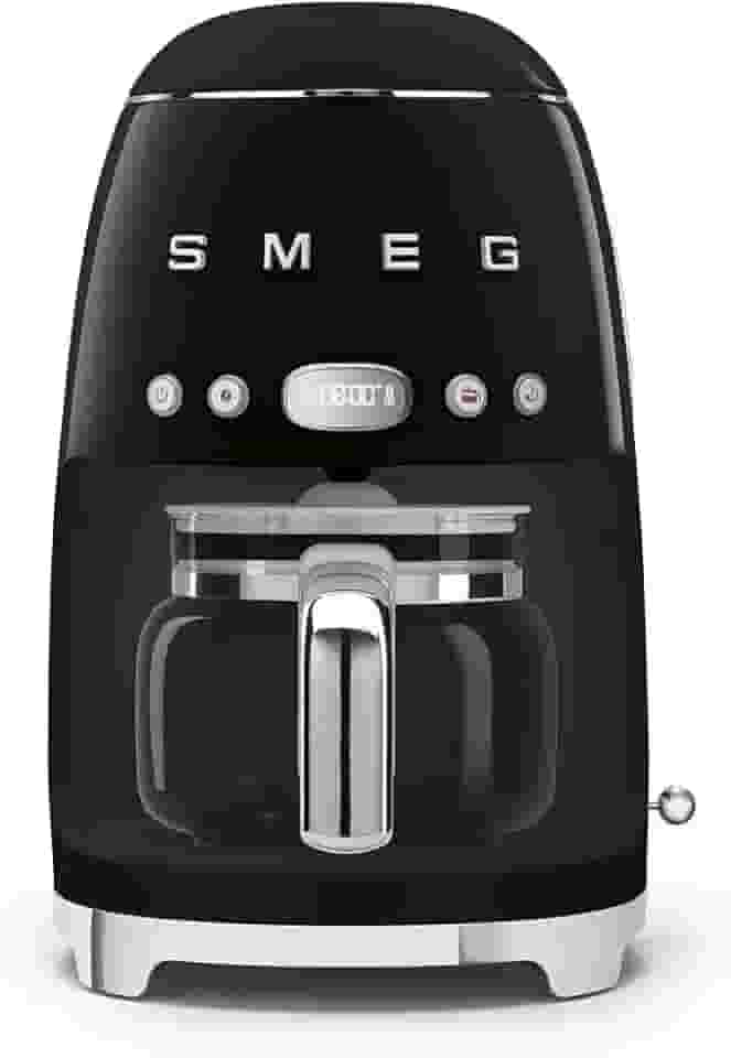 Smeg Máquina de café por gotejamento DCF02BLUK, modo de início automático, filtro reutilizável, visor digital, sistema anti-gotejamento, opção de intensidade de aroma, tanque de 1,4 litros, preto