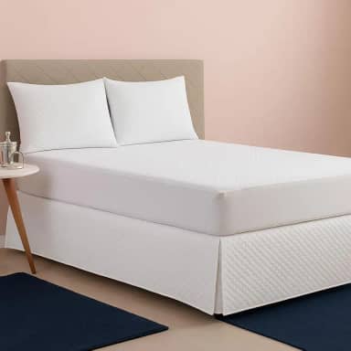 Kit Capa Impermeável Protetora para Colchão Casal Padrão + 02 Protetores Impermeáveis para Travesseiro - 4 Camadas de Proteção - Respirável e Não faz barulho - (Branco, Casal padrão)