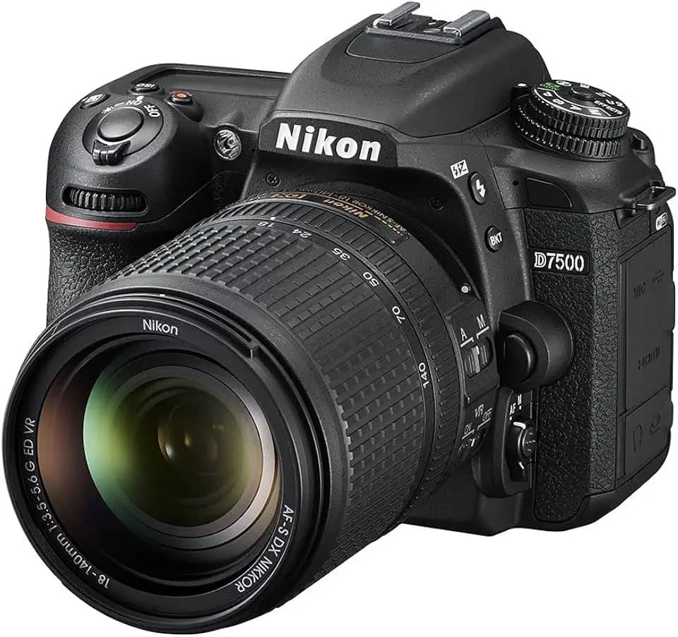 Nikon D7500 KIT 18-140mm VR - 20MP Câmera Digital DSLR Preta