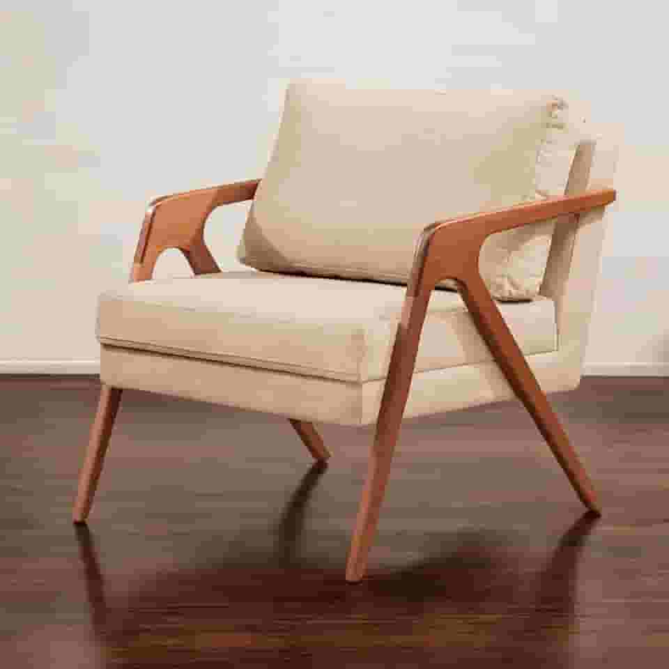 Poltrona Mona Decorativa de Linho Premium e Madeira Maciça Design Atemporal - Zinn Móveis (Bege)