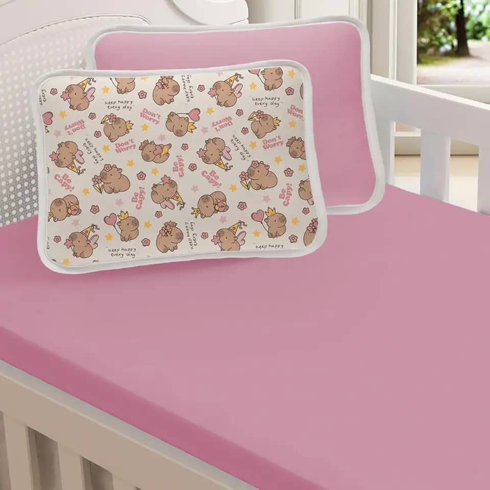 Jogo De Lençol Berço 2 Pçs Malha 100% Algodão Menino Menina 1,30x0,70 (Capivara Rosa)
