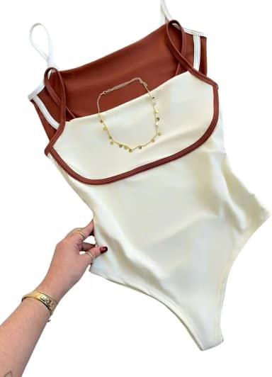 Maiô Feminino Cavado com Alças, Sem Bojo, Design Bicolor com Acabamento Contrastante, Preto/Marrom/Branco, Tamanho Único do PP ao G