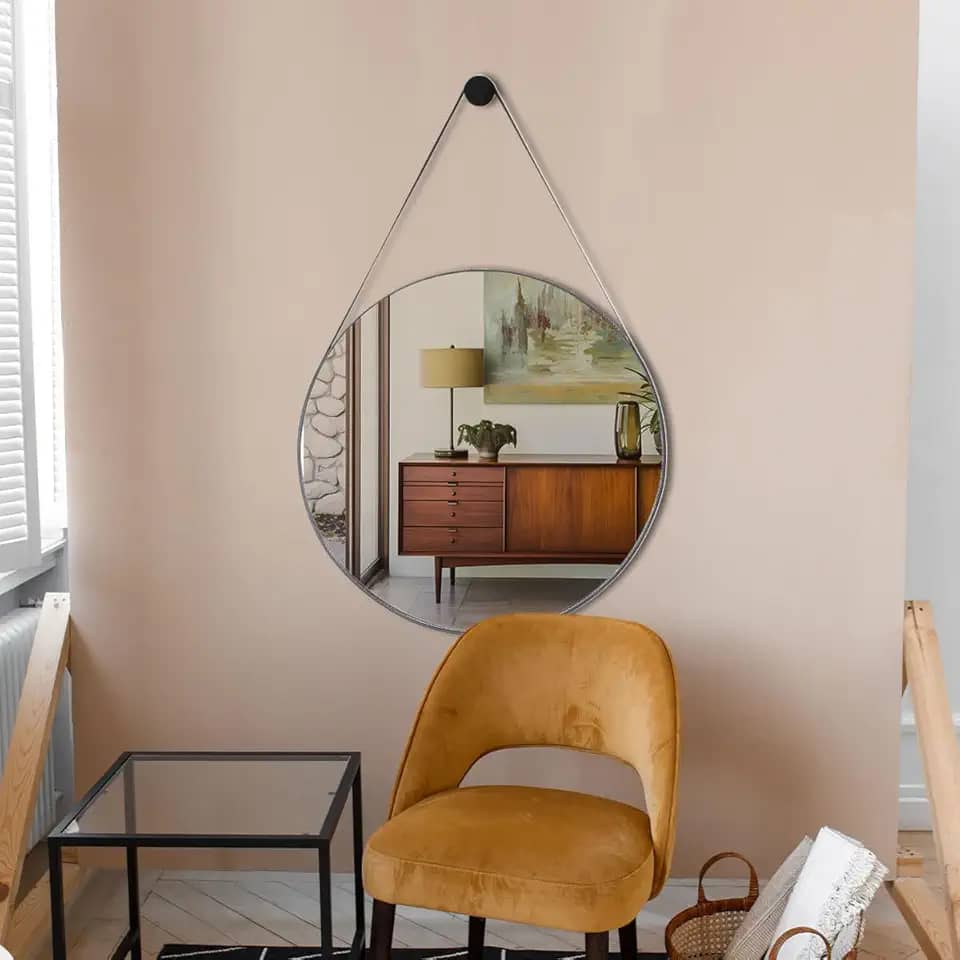 Espelho Decorativo Redondo 60cm Adnet Suspenso com Alça Couro Gelo e Pino de Fixação