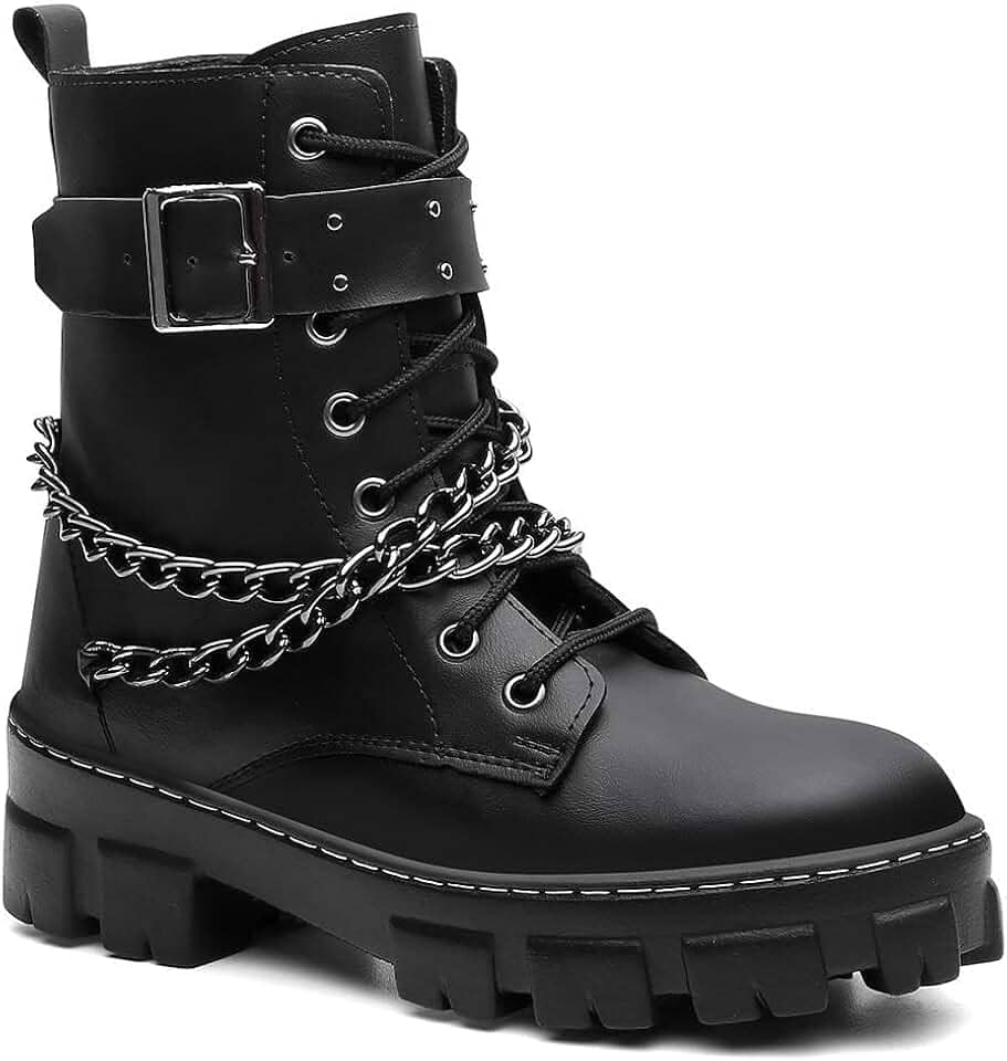 Bota Coturno Feminina Preta com Correntes, Cano Alto, Sola Tratorada, Couro Sintético, Estilo Urbano, Fecho com Zíper Lateral, Design Moderno e Atitude