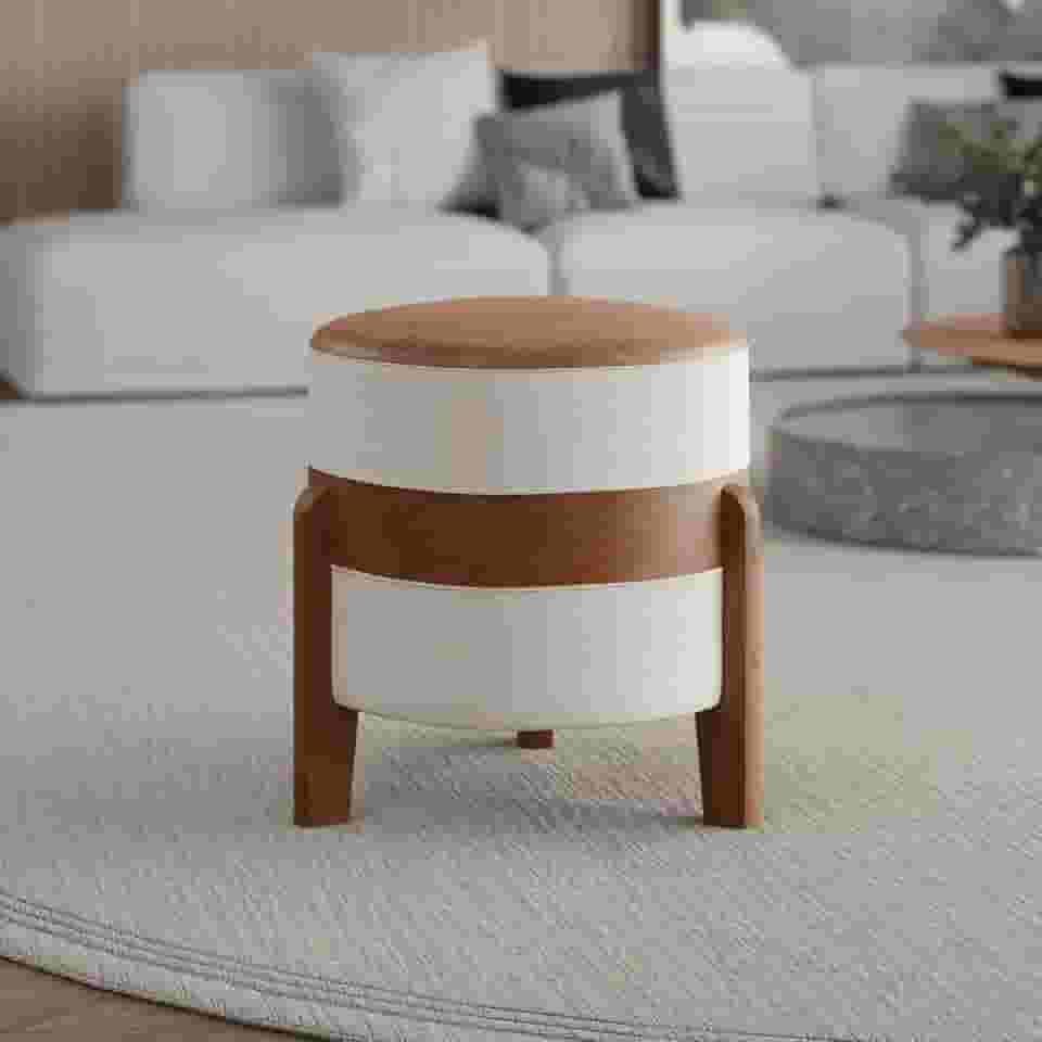 Puff Órion Banco Closet em Couro Caramelo Linho Bege Pés De Madeira Maciça