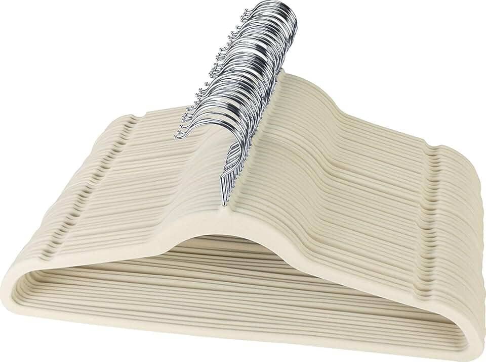 Kit 50 Cabides De Veludo Ultra Fino Antideslizante - Cores: Preto/Bege/Cinza