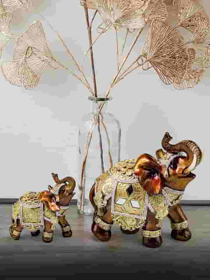 Enfeite 2 Elefantes Indianos Resina Decoração Casa Sala Rack
