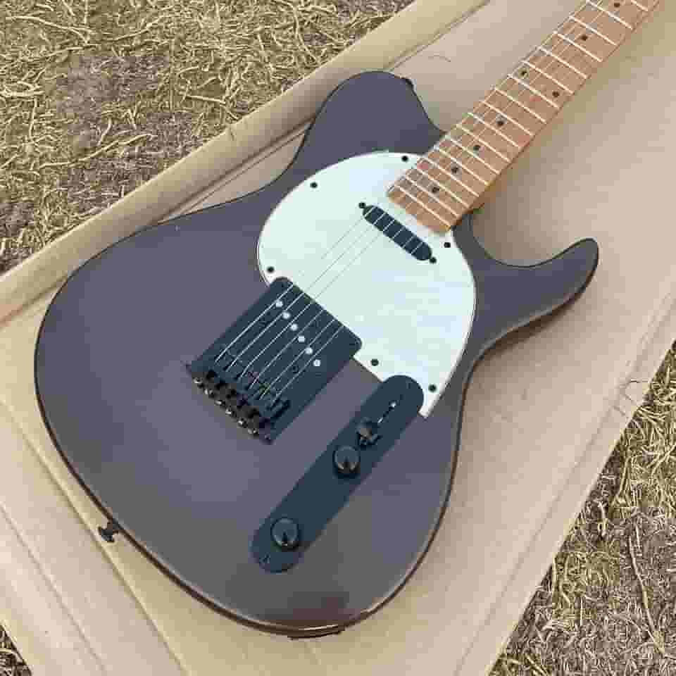 Guitarra elétrica, estilo Telecaster, acabamento cinzento mate, gola de bordo, perfurador branco