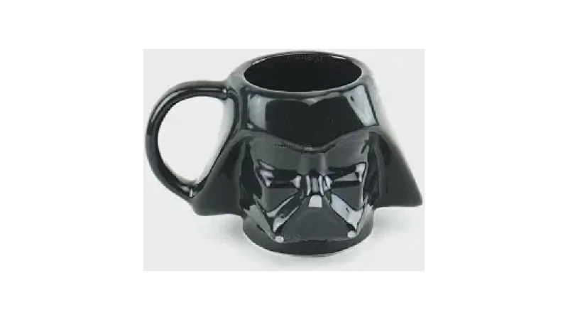 Qual Melhor Presente Para Quem é Fã de Star Wars? Caneca ou Luminária?